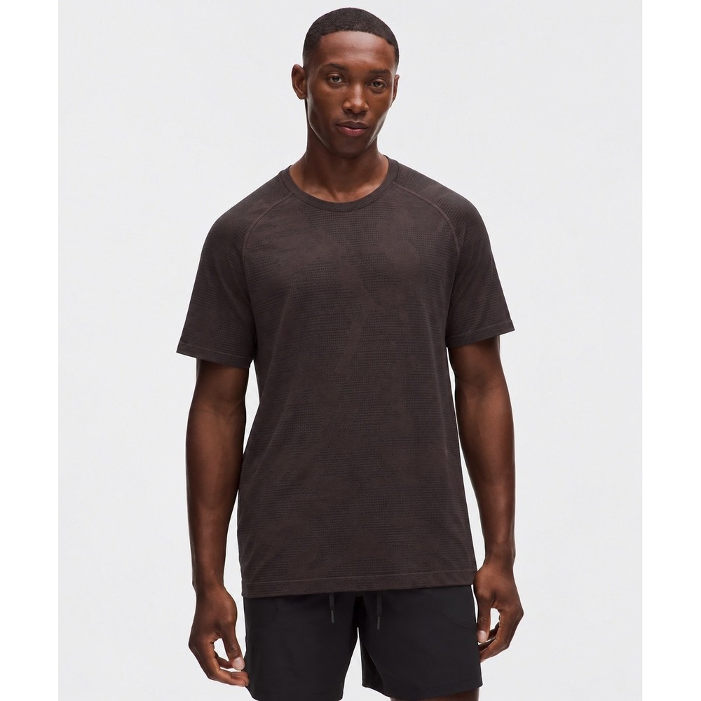 Lululemon Metal Vent Tech Men's L Dark Brown Black Running Shirt